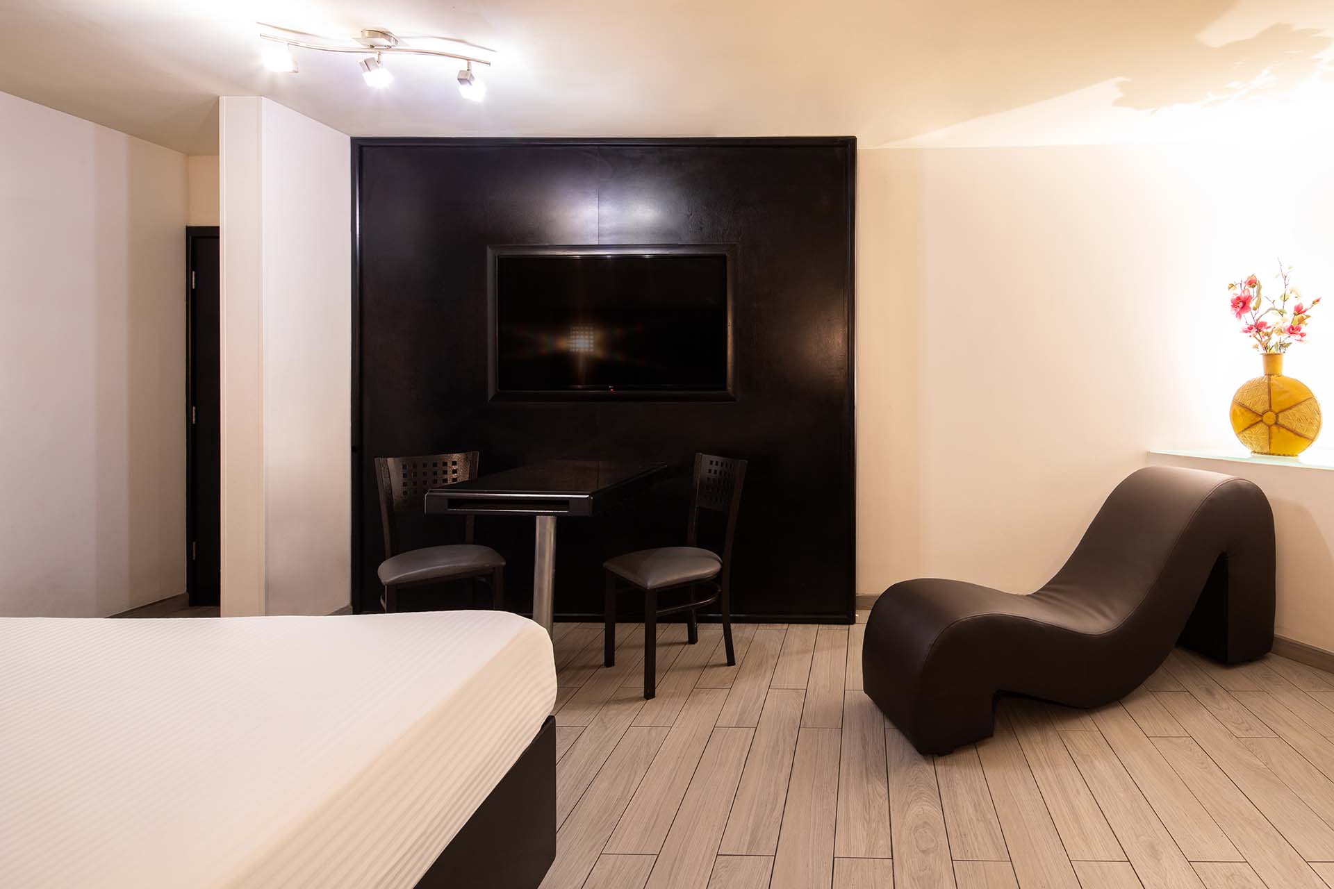 SUITE LUJO CON KAMASUTRALujo$ 590 M.N.